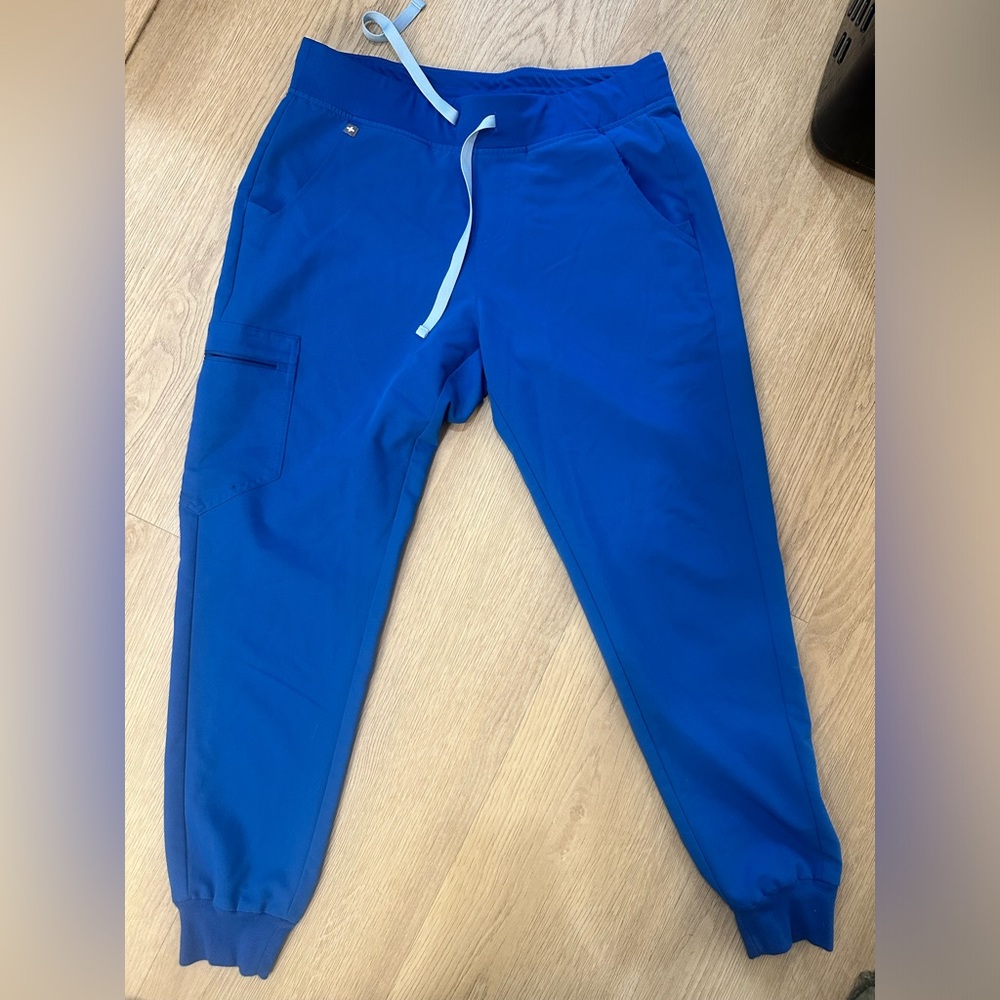 M- Figs- Zamora Jogger Scrub Pants- Royal Blue